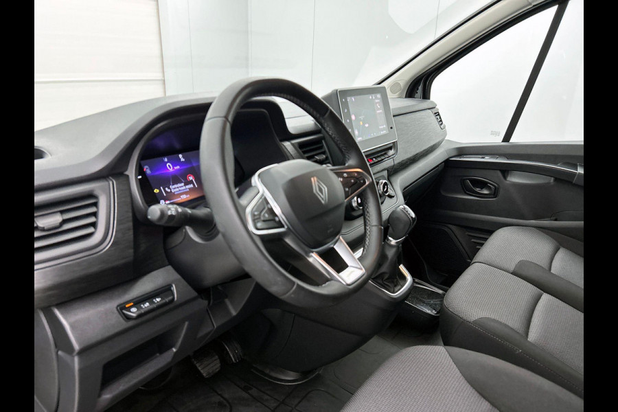 Renault Trafic 2.0 Blue dCi 150 EDC T30 L2H1 Advance Navigatie Airco Lichtmetalen velgen Betimmering Trekhaak Camera Parkeer sensoren Dab