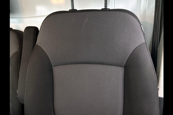 Renault Trafic 2.0 Blue dCi 150PK T30 L2H1 Advance Airco Bluetooth Camera Cruise PDC Trekhaak