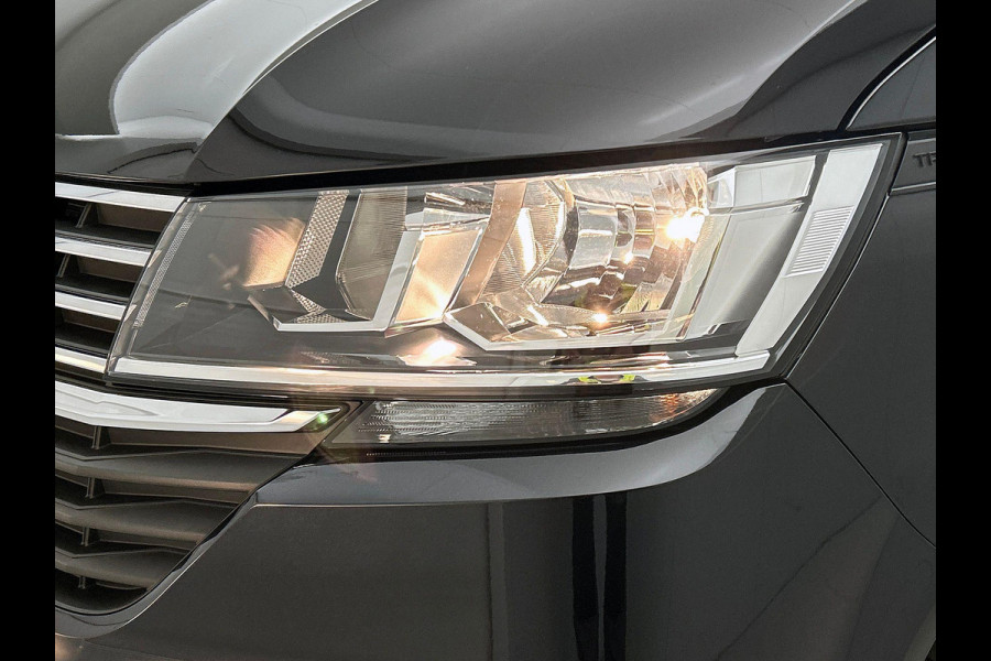 Volkswagen Transporter 2.0 TDI L2H1 Dubbele Cabine Highline Automaat Navigatie Carplay Parkeersensoren Trekhaak Adaptive Cruise control 6-zits