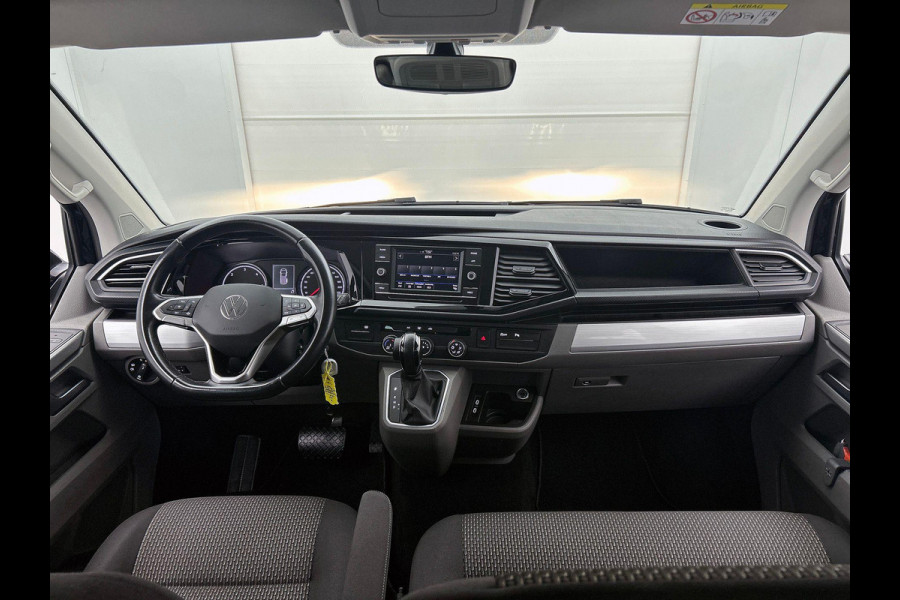 Volkswagen Transporter 2.0 TDI L2H1 Dubbele Cabine Highline Automaat Navigatie Carplay Parkeersensoren Trekhaak Adaptive Cruise control 6-zits