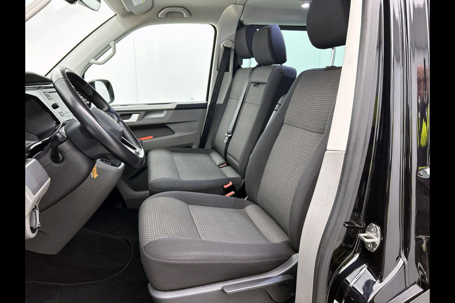 Volkswagen Transporter 2.0 TDI L2H1 Dubbele Cabine Highline Automaat Navigatie Carplay Parkeersensoren Trekhaak Adaptive Cruise control 6-zits