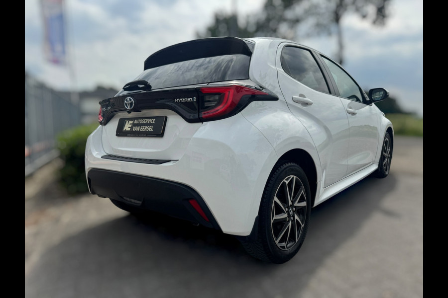 Toyota Yaris 1.5 Hybrid Dynamic CARPLAY / 4-SEIZ. BANDEN / RESERVE WIEL / STOELVERW. / CRUISE / ACHTERUITRIJCAMERA / LMV