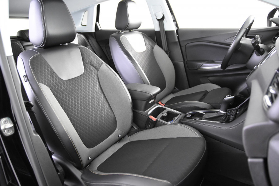 Opel Grandland X Turbo Innovation *1ste Eigenaar*Leer*Navigatie*Trekhaak*