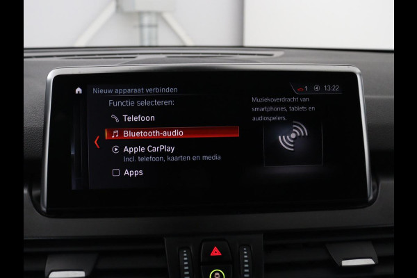 BMW 2 Serie Active Tourer 225xe iPerformance Sport Line | SOH 88,1% | Panoramadak | Stoelverwarming | Harman/Kardon | Carplay | Sportstoelen | Head-Up | Camera | Navigatie | DAB | Park Assist | PHEV | Plug In
