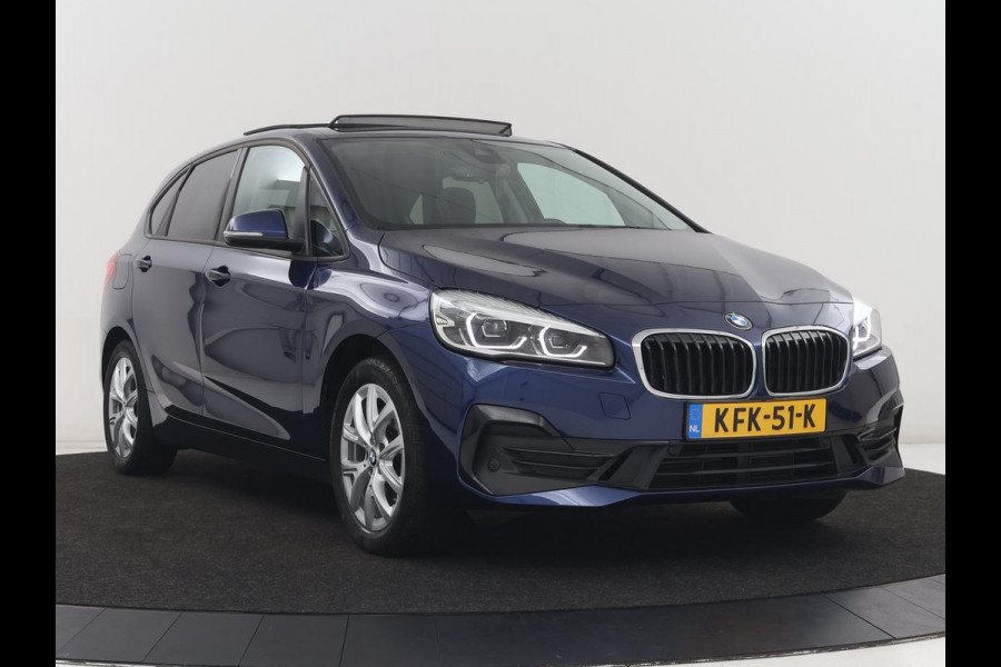 BMW 2 Serie Active Tourer 225xe iPerformance Sport Line | SOH 88,1% | Panoramadak | Stoelverwarming | Harman/Kardon | Carplay | Sportstoelen | Head-Up | Camera | Navigatie | DAB | Park Assist | PHEV | Plug In