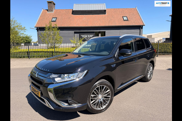 Mitsubishi Outlander 2.4 PHEV AWD PURE PLUG IN HYBRIDE CAMERA CARPLAY LED-XENON