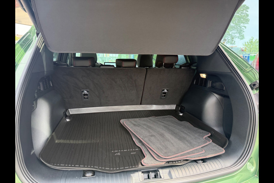 Ford Kuga 2.5 HEV ST Line X - Automaat - Panodak - Navi - Climate - Winterpack