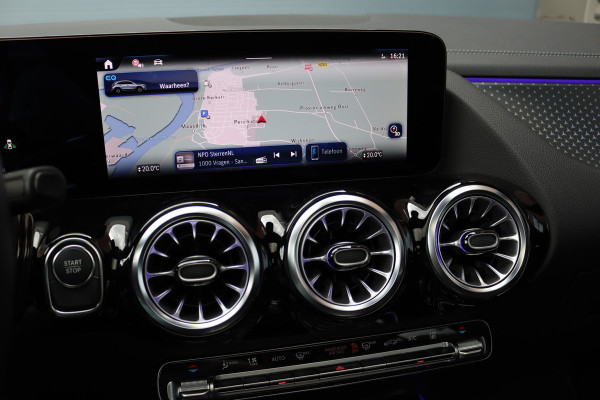 Mercedes-Benz EQA 250+ AMG Line 71 kWh | Facelift | 37.000,- ex BTW | Panoramadak | Distronic | Memory | Leder | Keyless Go | Surround Camera | Exclusief-pakket | Apple Carplay/Android Auto |