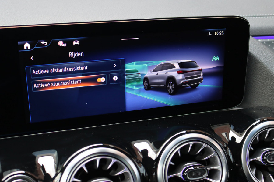 Mercedes-Benz EQA 250+ AMG Line 71 kWh | Facelift | 37.000,- ex BTW | Panoramadak | Distronic | Memory | Leder | Keyless Go | Surround Camera | Exclusief-pakket | Apple Carplay/Android Auto |