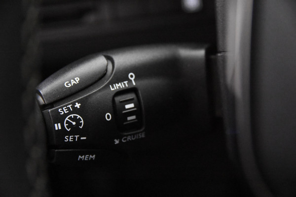 Peugeot 5008 Allure 130 *1ste Eigenaar*Leer*Navigatie*Camera*