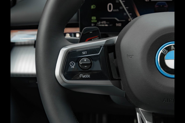 BMW 5 Serie Touring 530e M-Sport Pro - Pano - Trekhaak - ACC - Head-up - Harman Kardon
