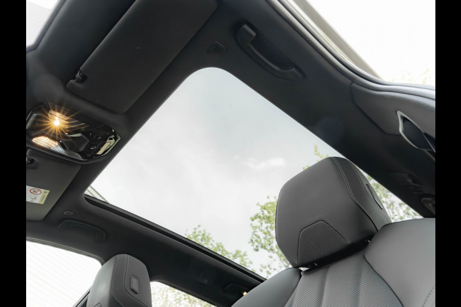 BMW 5 Serie Touring 530e M-Sport Pro - Pano - Trekhaak - ACC - Head-up - Harman Kardon