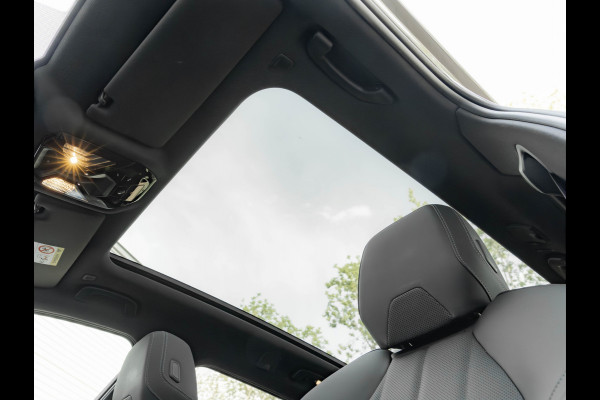 BMW 5 Serie Touring 530e M-Sport Pro - Pano - Trekhaak - ACC - Head-up - Harman Kardon