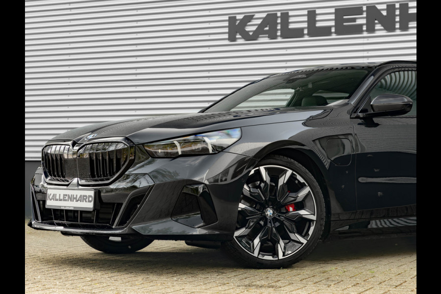 BMW 5 Serie Touring 530e M-Sport Pro - Pano - Trekhaak - ACC - Head-up - Harman Kardon