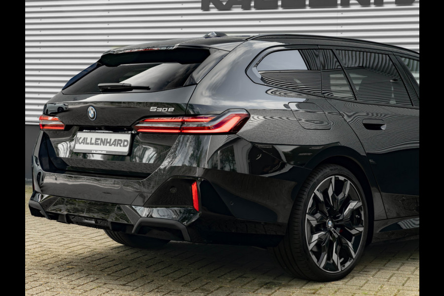 BMW 5 Serie Touring 530e M-Sport Pro - Pano - Trekhaak - ACC - Head-up - Harman Kardon