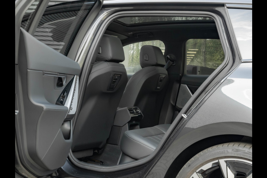 BMW 5 Serie Touring 530e M-Sport Pro - Pano - Trekhaak - ACC - Head-up - Harman Kardon