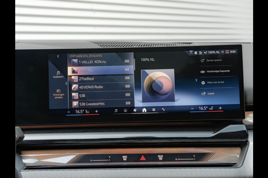 BMW 5 Serie Touring 530e M-Sport Pro - Pano - Trekhaak - ACC - Head-up - Harman Kardon