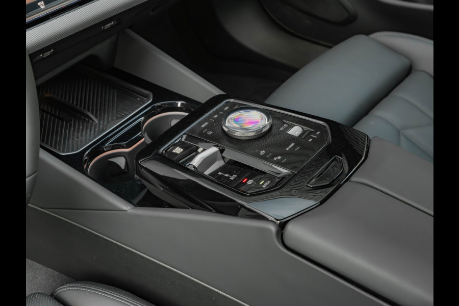 BMW 5 Serie Touring 530e M-Sport Pro - Pano - Trekhaak - ACC - Head-up - Harman Kardon