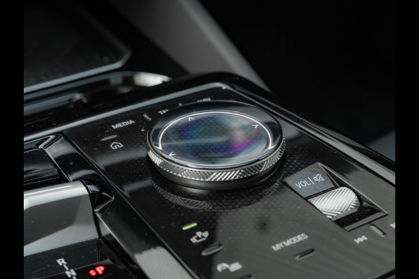 BMW 5 Serie Touring 530e M-Sport Pro - Pano - Trekhaak - ACC - Head-up - Harman Kardon