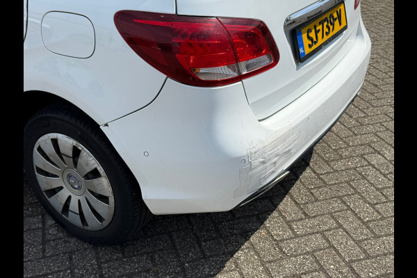 Mercedes-Benz B-Klasse 220 d / APK / AIRCO / Rijdt en schakelt goed / Inruil Mogelijk.