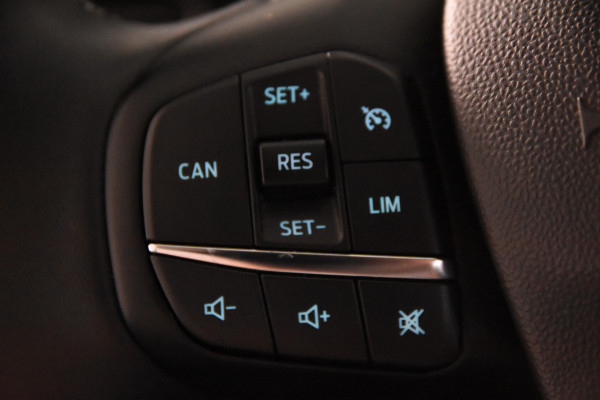 Ford Fiesta EcoBoost Connected *1ste Eigenaar*PDC*Stoelverwarming*Carplay*