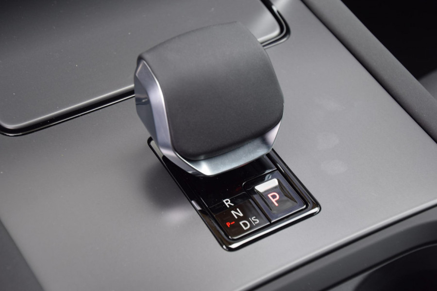 Land Rover Discovery Sport P270e PHEV Business Edition