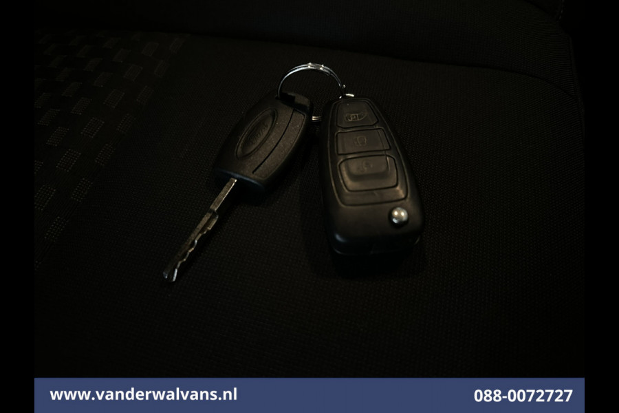 Ford Transit Custom 2.0 TDCI 130pk L2H1 Euro6 Airco | Camera | 2800kg Trekhaak | LED | Android Auto Cruisecontrol, Verwarmde voorruit, Stoelverwarming, Parkeersensoren, Bijrijdersbank