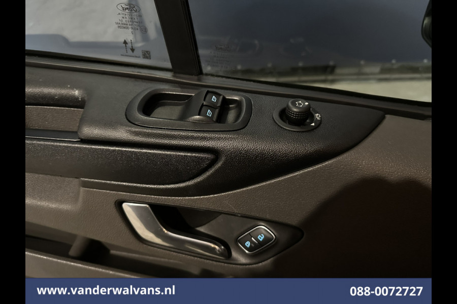 Ford Transit Custom 2.0 TDCI 130pk L2H1 Euro6 Airco | Camera | 2800kg Trekhaak | LED | Android Auto Cruisecontrol, Verwarmde voorruit, Stoelverwarming, Parkeersensoren, Bijrijdersbank