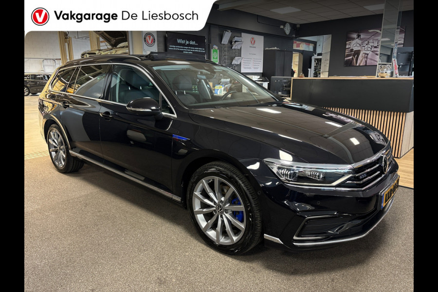 Volkswagen Passat Variant 1.4 TSI PHEV GTE Business / Leder / Panorama-dak / head-up / 360camera