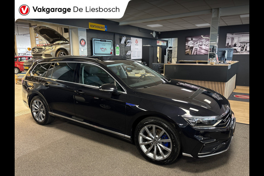 Volkswagen Passat Variant 1.4 TSI PHEV GTE Business / Leder / Panorama-dak / head-up / 360camera