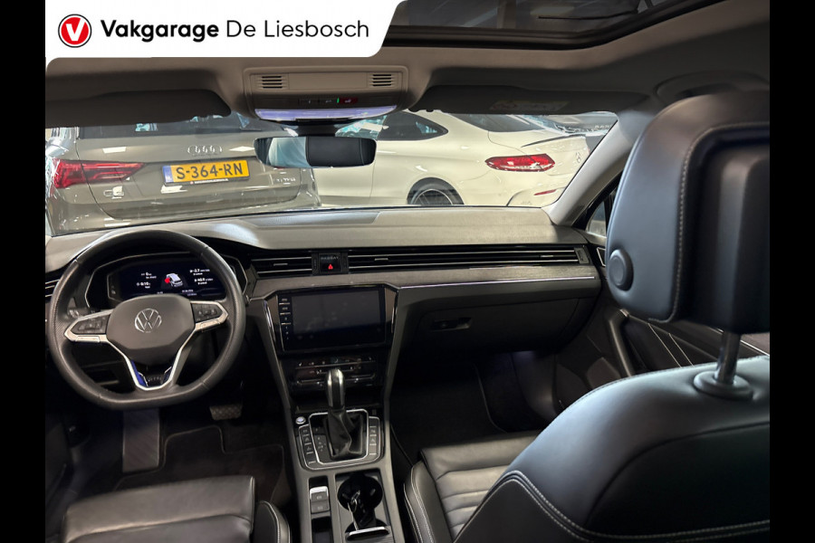 Volkswagen Passat Variant 1.4 TSI PHEV GTE Business / Leder / Panorama-dak / head-up / 360camera