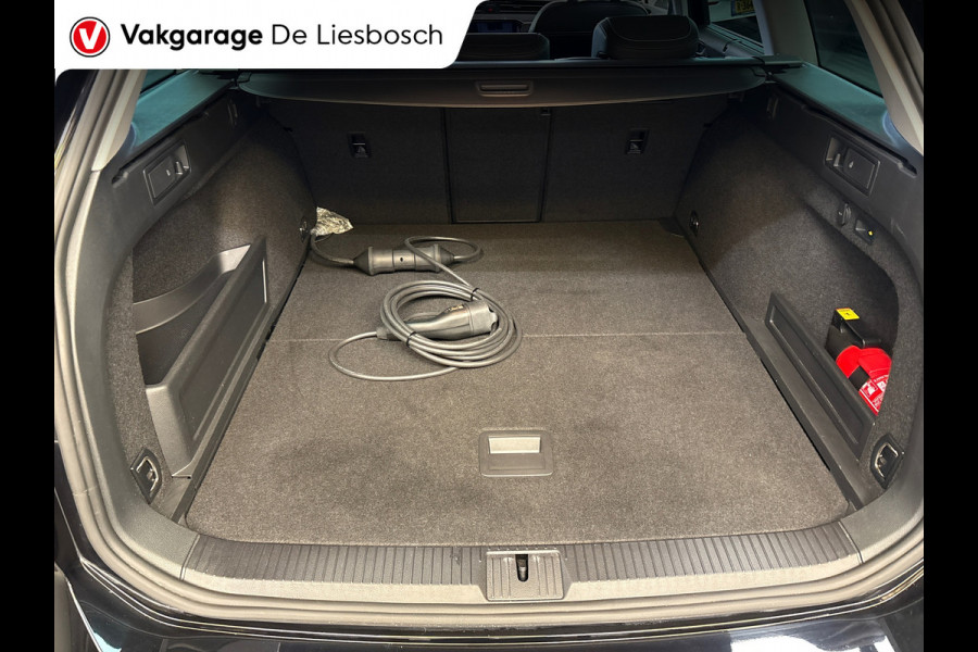 Volkswagen Passat Variant 1.4 TSI PHEV GTE Business / Leder / Panorama-dak / head-up / 360camera