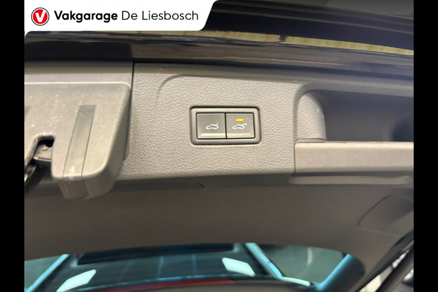 Volkswagen Passat Variant 1.4 TSI PHEV GTE Business / Leder / Panorama-dak / head-up / 360camera