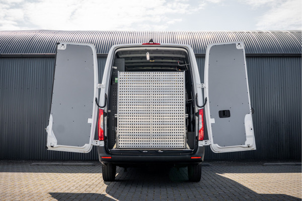 Mercedes-Benz Sprinter 311 CDI L2H2 | Volledig Ingericht | Mbux | Camera | Climatronic