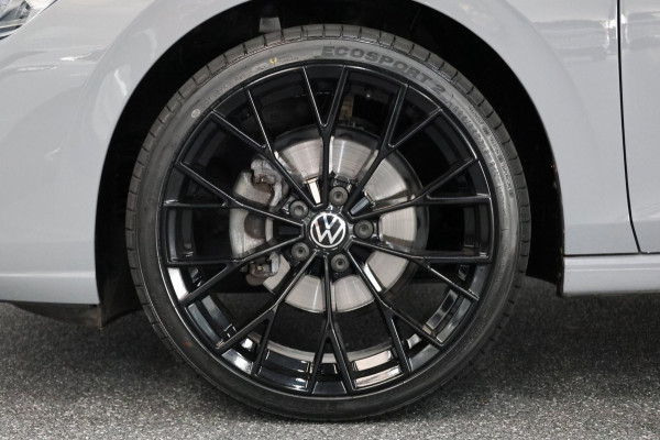 Volkswagen Golf 1.5 eTSI R-Line Edition LED/VIRTUAL/SFEER/PANO/ALCANTARA+S.VERWARMING+MEMORY/19" LMV/ACC/ECC/12 MND GARANTIE!