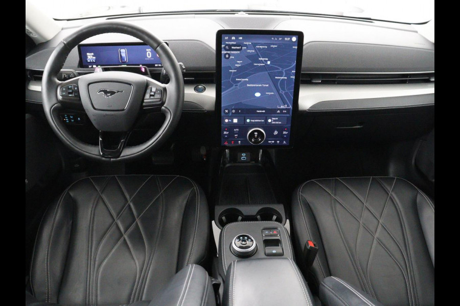 Ford Mustang Mach-E RWD 75 kWh | SOH 92,7% | Leder | Stoelverwarming | 360 Camera | Adaptive cruise | Carplay | B&O Sound | Navigatie | Park Assist | Keyless | Full LED | Side Assist | Climate control