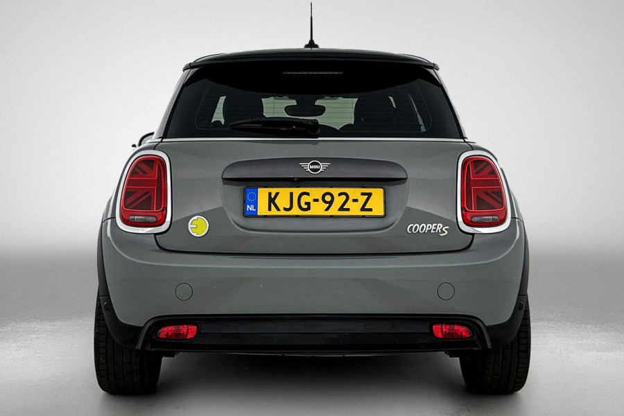 MINI Cooper SE Electric Yours 33 kWh (Dealer Onderh, Camera, Navi, StoelV, PDC, Climate Con, Etc)