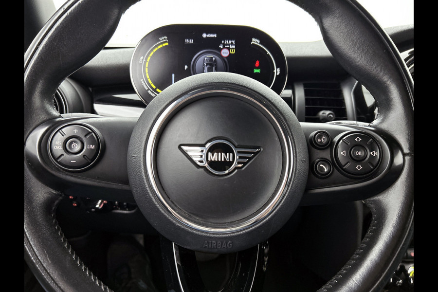 MINI Cooper SE Electric Yours 33 kWh (Dealer Onderh, Camera, Navi, StoelV, PDC, Climate Con, Etc)