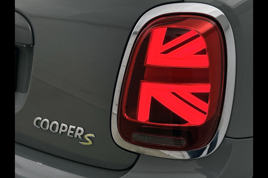 MINI Cooper SE Electric Yours 33 kWh (Dealer Onderh, Camera, Navi, StoelV, PDC, Climate Con, Etc)