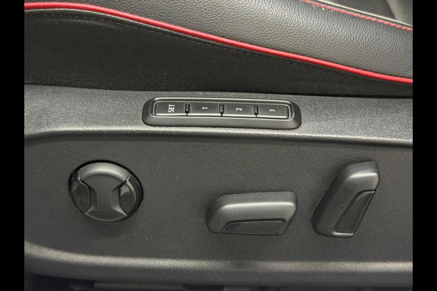 Volkswagen Golf 2.0 TSI GTI Clubsport Keyless HUD Pano Memory Harman Nurburgring Full Option
