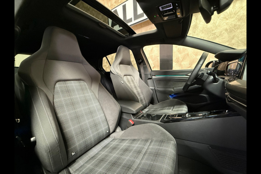 Volkswagen Golf 2.0 TDI GTD |Sfeerverlichting | Stuur/Stoelverwarming | Pano | Camera | Carplay