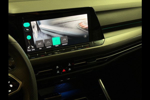 Volkswagen Golf 2.0 TDI GTD |Sfeerverlichting | Stuur/Stoelverwarming | Pano | Camera | Carplay