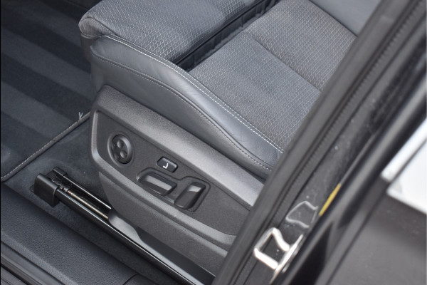 Audi Q5 55 TFSI e S-Line 367 Pk Pano Lucht Carbon Sfeer Oled Keyless Massage 21 Inch