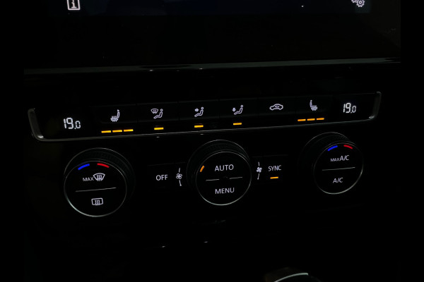 Volkswagen Golf 2.0 TSI GTI TCR Pano|Sterrenhemel|Camera|ACC