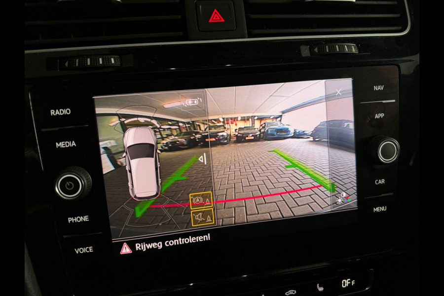 Volkswagen Golf 2.0 TSI GTI TCR Pano|Sterrenhemel|Camera|ACC