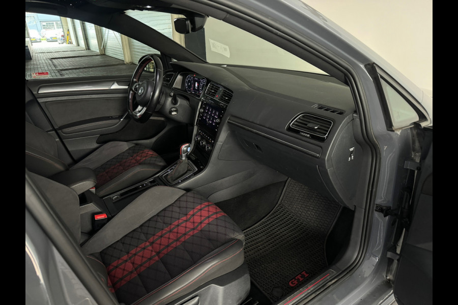 Volkswagen Golf 2.0 TSI GTI TCR Pano|Sterrenhemel|Camera|ACC