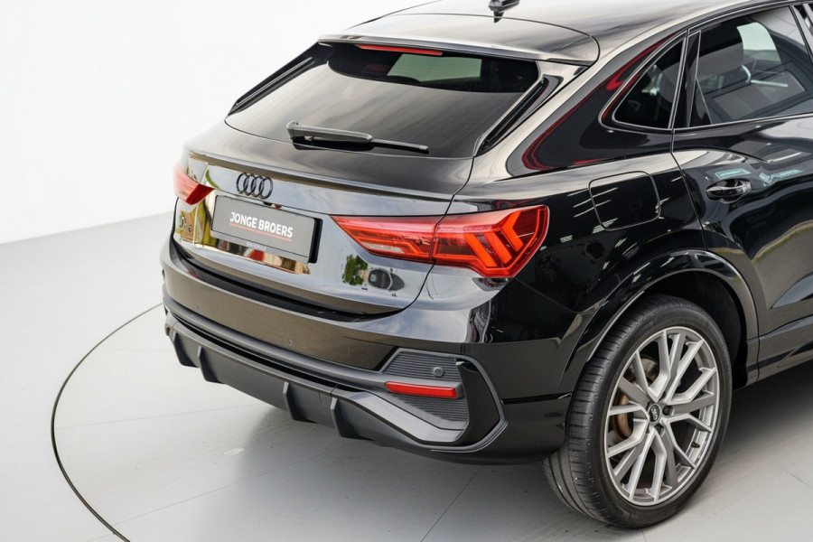 Audi Q3 Sportback 45 TFSI e S Edition /Pano/Keyless/Carplay/Sfeer