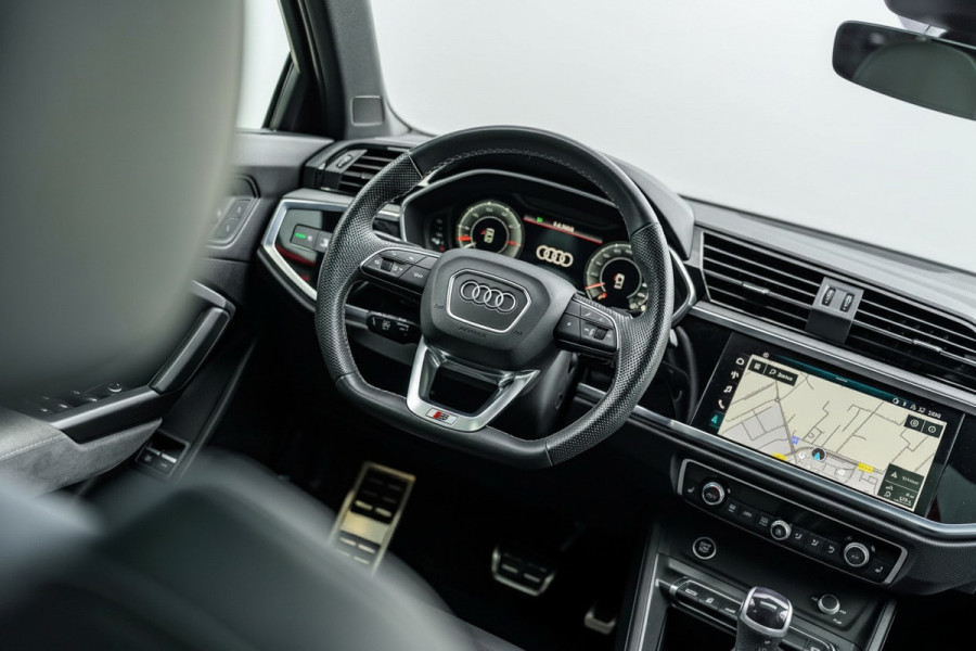 Audi Q3 Sportback 45 TFSI e S Edition /Pano/Keyless/Carplay/Sfeer