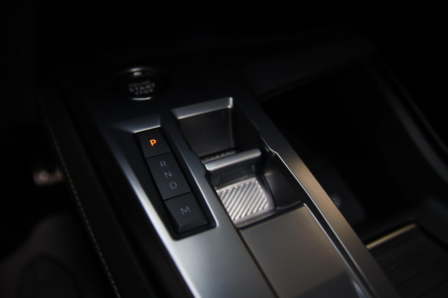Peugeot 308 SW 1.2 PureTech GT PANO-VIRTUAL 3D-KEYLESS-LED-ACC