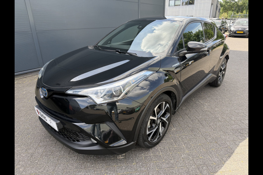 Toyota C-HR 1.8 Hybrid Business Intro (Trekhaak - Camera - Stoelverwarming - Keyless Entry - 18"incl 4S - Adaptieve Cruise Controle - Automa